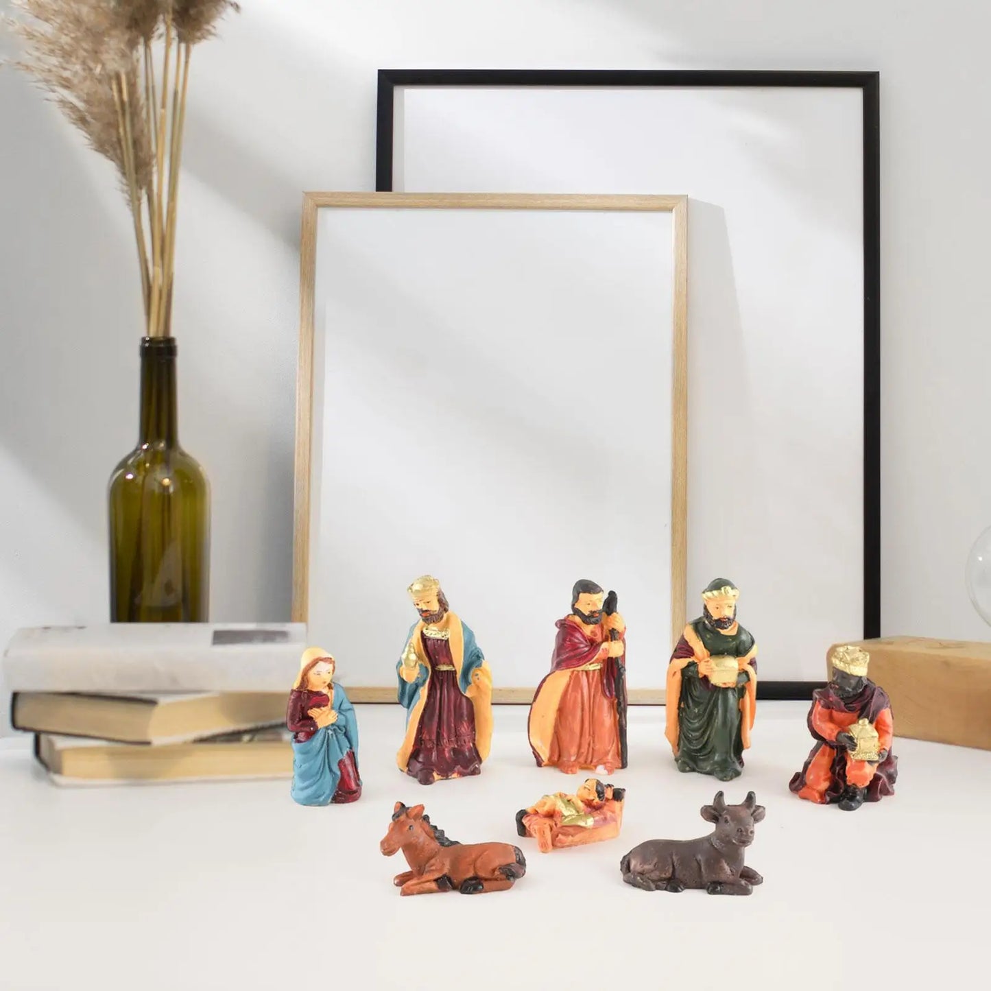 Holiday Scene Decorative Ornaments