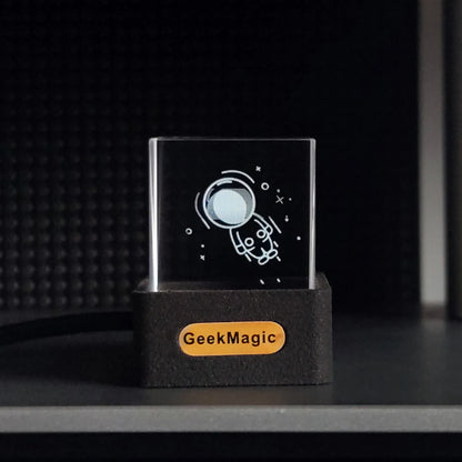 Crystal Cube Digital Photo Display